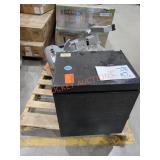 Skid Vevor Commercial Blender & 20" Chest Freezer