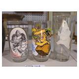 Vintage Collectable Glasses - Qty 3
