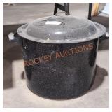 Graniteware Cooking pot