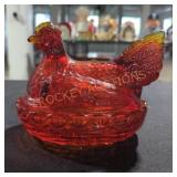 LE Smith Amberina Glass Hen on Nest