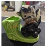 Shawnee 512 Little Stinker Skunk Planter