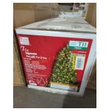 7.5 foot Edgewater pine led prelit tree
