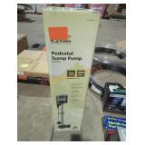 Pedestal sump pump