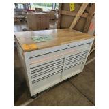 Husky Expandable Mobile Workbench