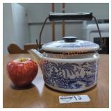 Blue Willow Enamelware Teapot Blue Willow Enamelware Teapot