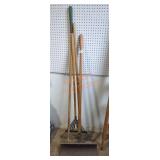 Garden Rakes & Shovels Garden Rakes & Shovels