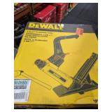 DeWalt 2-n-1 Flooring Tool