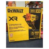 DeWalt 30ï¿½ Paper Collated Framing Nailer