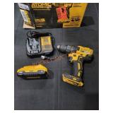 DeWalt 20v MAX 1/2" Hammer Drill Driver Kit