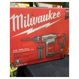 Milwaukee 5/8" SDS Plus Rotary Hammer Kit