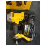 DeWalt Pneumatic 15ï¿½ Coil Roofing Nailer