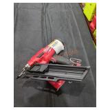 Milwaukee M18 30ï¿½ Framing Nailer