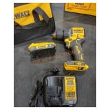 DeWalt 20v 1/2" Drill/Driver Kit