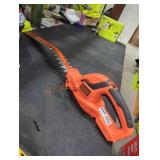 Black and decker 20v 22" hedge trimmer