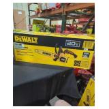 DeWalt 20v 12" compact cordless chainsaw