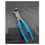 Channel lock pliers