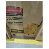 Rubbermaid mop bucket