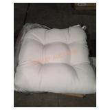 (1) White Chair Cushion With Ties (1) White Chair Cushion With Ties