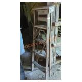 Wood Step Ladder Wood Step Ladder
