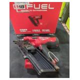 Milwaukee M18 30ï¿½ Framing Nailer