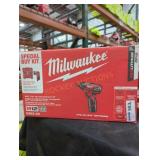 Milwaukee M12 1/4" hex screwdriver kit Milwaukee M12 1/4" hex screwdriver kit