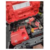 Milwaukee M18 1/2" hammer drill/driver kit Milwaukee M18 1/2" hammer drill/driver kit