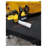 Dewalt 12" 20V MAX Compact Cordless Chainsaw Dewalt 12" 20V MAX Compact Cordless Chainsaw