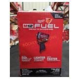 Milwaukee M12 3/8" Stubby Impact Wrench Milwaukee M12 3/8" Stubby Impact Wrench