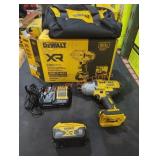 DeWalt 20V 1/2" Impact Wrench Kit