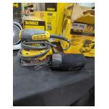 DeWalt 1/4 sheet Palm grip sander DeWalt 1/4 sheet Palm grip sander