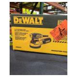 DeWalt 5" Variable Speed Hook and Loop Random DeWalt 5" Variable Speed Hook and Loop Random
