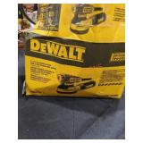 DeWalt 5" Hook and Loop Random Orbit Sander DeWalt 5" Hook and Loop Random Orbit Sander