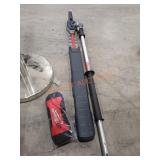 Milwaukee M18 Articulating Hedge Trimmer Milwaukee M18 Articulating Hedge Trimmer