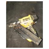 DeWalt 20v MAX 30ï¿½ Paper Tape Framing Nailer