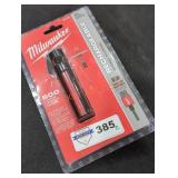 Milwaukee 500Lumens Rechargable Flashlight Milwaukee 500Lumens Rechargable Flashlight