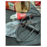 Milwaukee small angle grinder Milwaukee small angle grinder