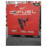 Milwaukee M18 Fuel 21� Framing Nailer Milwaukee M18 Fuel 21� Framing Nailer