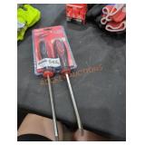 Milwaukee 2 PC demolition screwdriver set Milwaukee 2 PC demolition screwdriver set