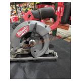 Milwaukee M12 5 3/8" Circular Saw Milwaukee M12 5 3/8" Circular Saw