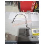 Glacier Bay pull down kitchen faucet Glacier Bay pull down kitchen faucet