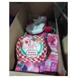 Box lot of valentines items Box lot of valentines items