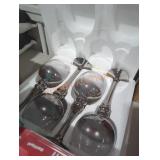 4 large wine glasses 4 large wine glasses