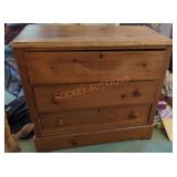 35"W ï¿½ 16.5"D ï¿½ 32"H Vintage Dresser
