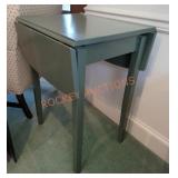 22"W ï¿½ 19"D ï¿½ 30"H Painted Side Table