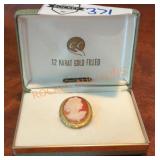 Vintage Cameo 12k Labeled Brooch