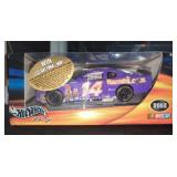 Hot Wheels Racing NASCAR 2002 Die Cast Replica