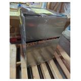 Vissani Compact Refrigerator/Freezer