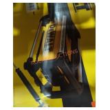 DeWalt 2100 Jobsite electric pressure washer