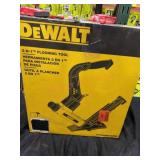 DeWalt 2-n-1 Flooring Tool