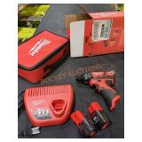 Milwaukee M12 1/4" Hex Screwdriver Kit